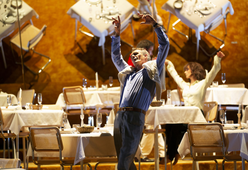 Neufassung Der Zehn Dialoge Nach Arthur Schnitzler — Salzburger Festspiele Der Reigen — Szene 